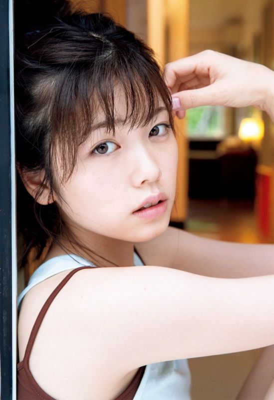 日本素人美女姐姐系清纯阳光热辣比基尼性感写真