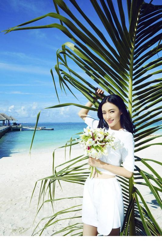 素颜女神王丽坤登《世界》封面