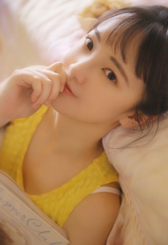 00后萝莉性感私房内衣比基尼风情诱惑写真