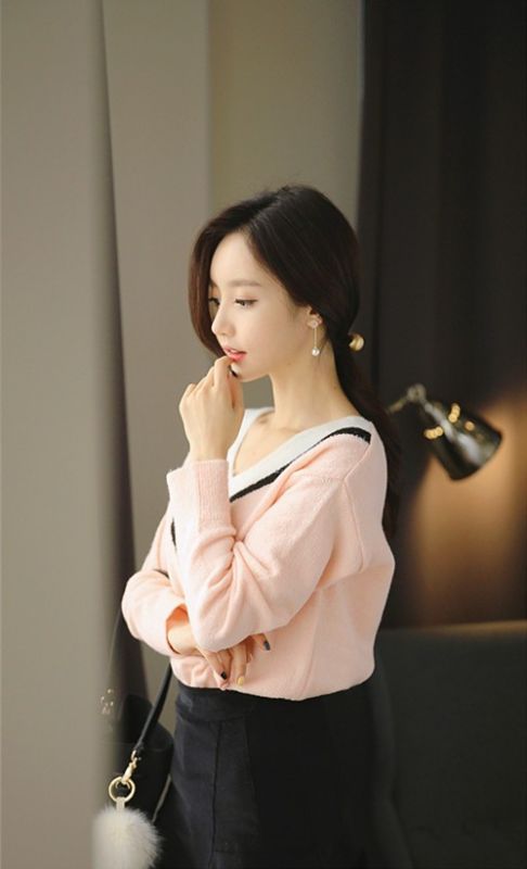网络美女明星孙允珠居家短裙惊艳写真