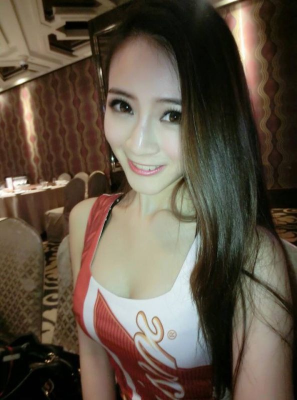 极品气质美女邱俐颖Ray私拍图片集锦