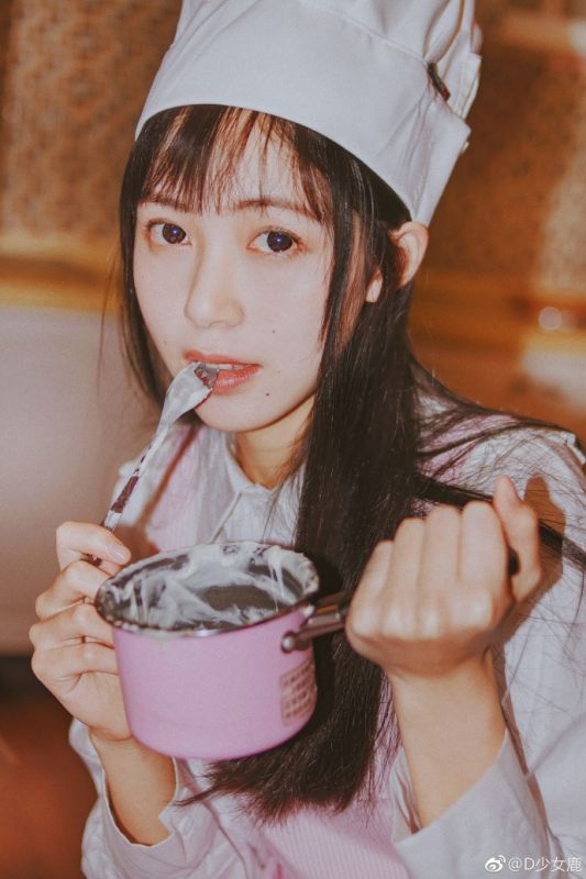 清纯小厨娘美少女甜美香艳正妹诱惑图片