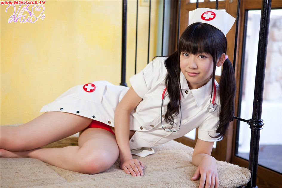 日本美女护士装图片 日本美女西野小春性感护士装诱人图片