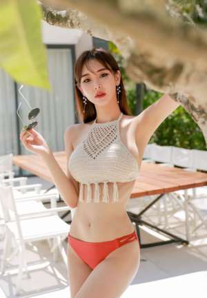 长发美女泳装比基尼惹火女人二十种外阴写真图片
