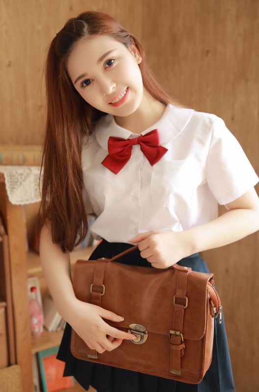高中jk学生妹美女校花居家制服诱惑性感写真