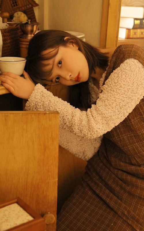日本美女童颜学生妹少女清纯稚嫩可爱写真
