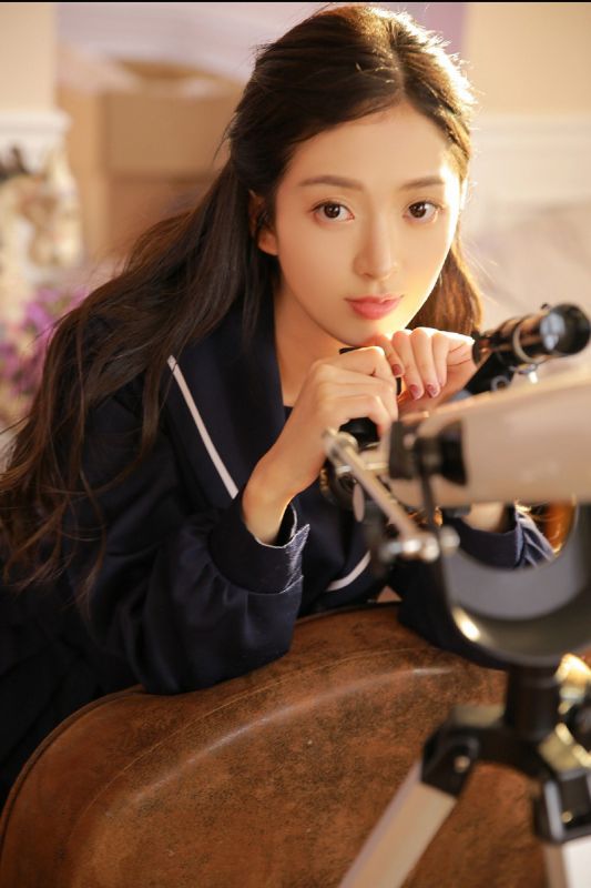 日系少女jk制服短裙诱惑性感美腿风骚写真