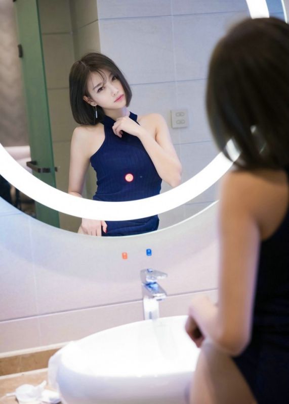 丰满95年翘臀真紧美女高跟美腿酒店激情图片