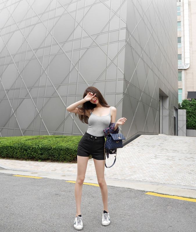 韩国明星网红街拍美女长腿爆乳性感好身材图片