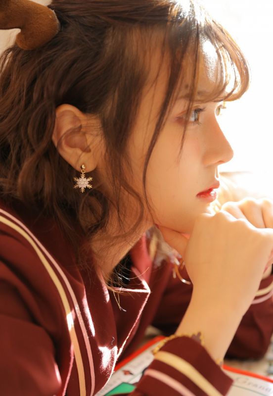 水手服鹿角美女性感制服诱惑白嫩养眼惹火写真