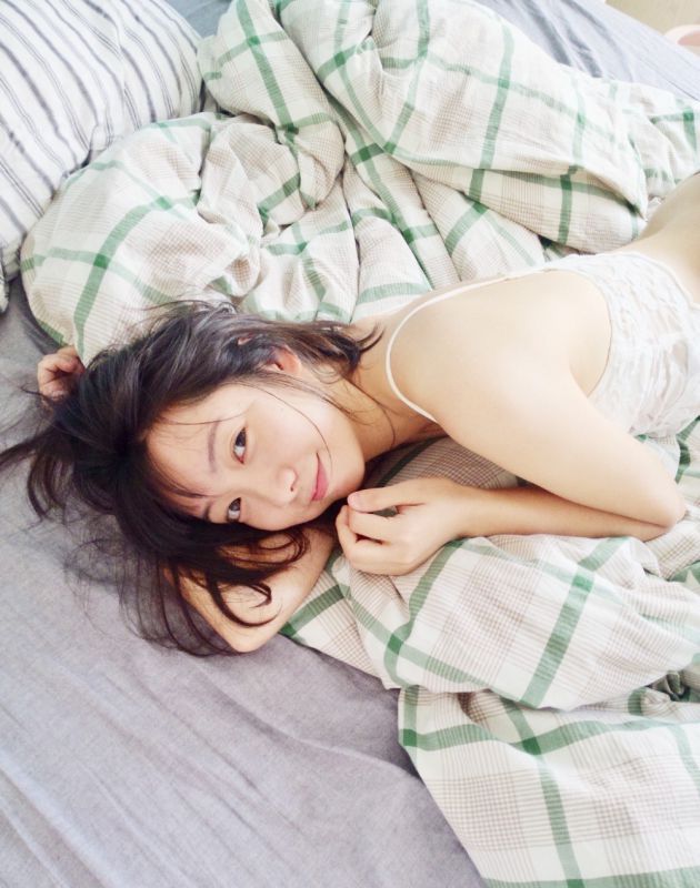 小清新短发网球少女失身胴体性感写真