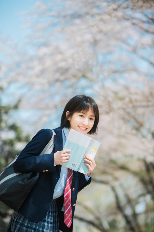 日本少女开学季小清新制服美女养眼写真图片