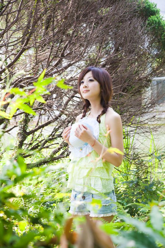 台湾可爱女生果子MM户外唯美写真集