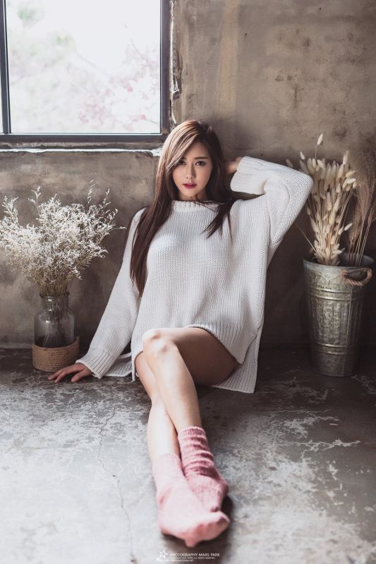 韩国美女模特尹惠熙唯美家居写真