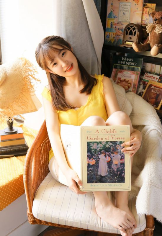 清纯甜美少女私房俏皮元气可爱写真