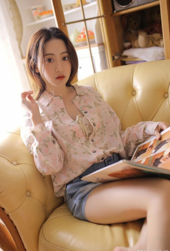 韩国美女尤物私房比基尼内衣性感爆乳写真