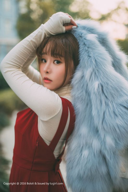 90后小美女七宝高清养眼私房照