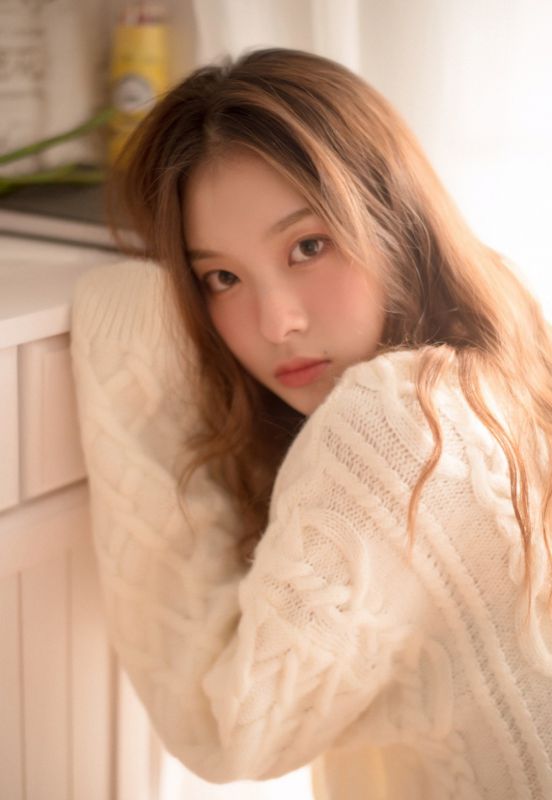 熟女御姐冷艳长腿玉足大胆人体艺术写真