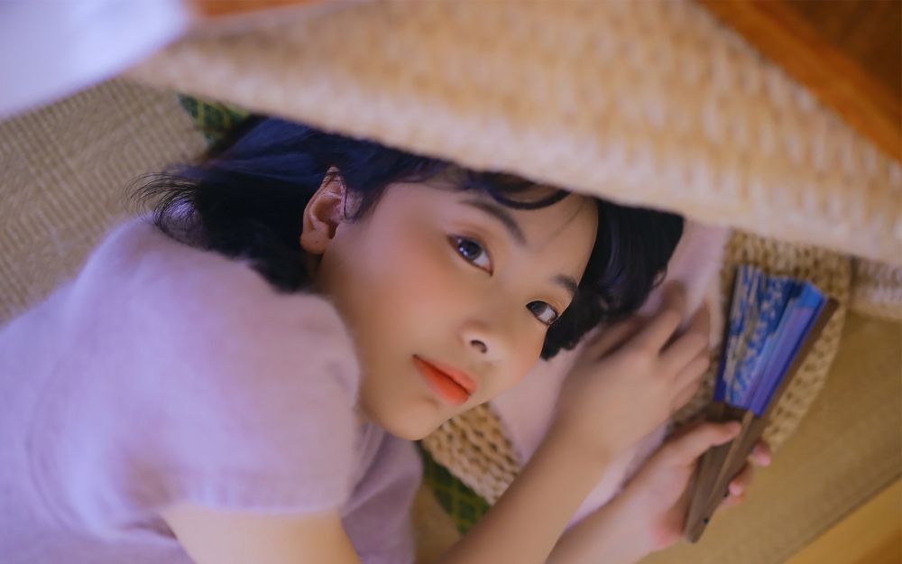 清纯萌妹子少女居家思春玉足美腿邻家美女图片