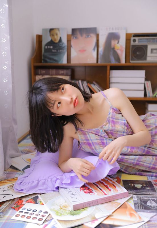 短发小纯爱少女模特日系清新摄影美腿性感写真