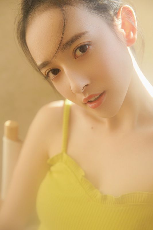 宅男女神私房酥胸长裙小清新少女写真