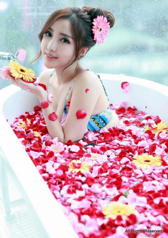 女神级美女赵芸精选写真图集