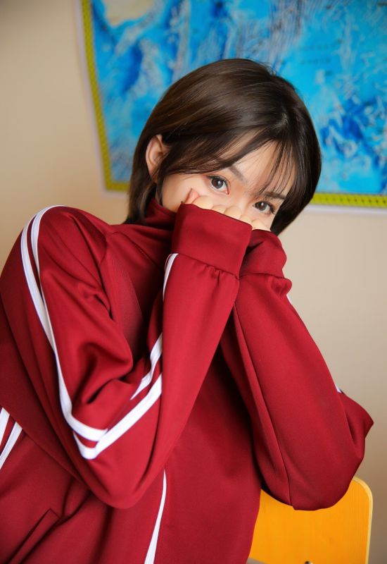 校园清纯美女科代表萌妹子写真图片
