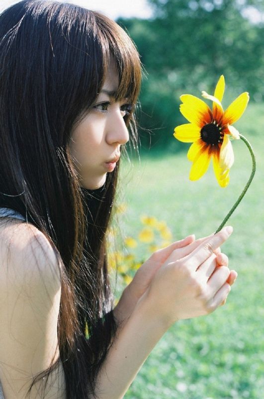 长发清纯素人美女阳光小清新自拍写真图片
