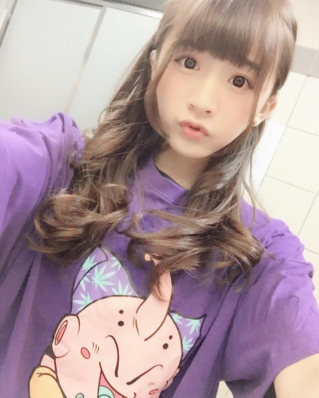 台湾美女陈语谦生活自拍照可爱迷人