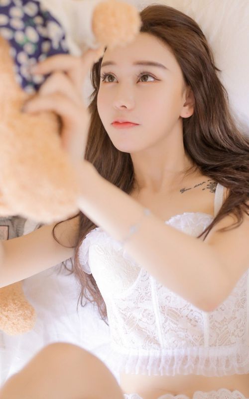 麻花辫淑雅少女私房香艳唯美诱人美女写真