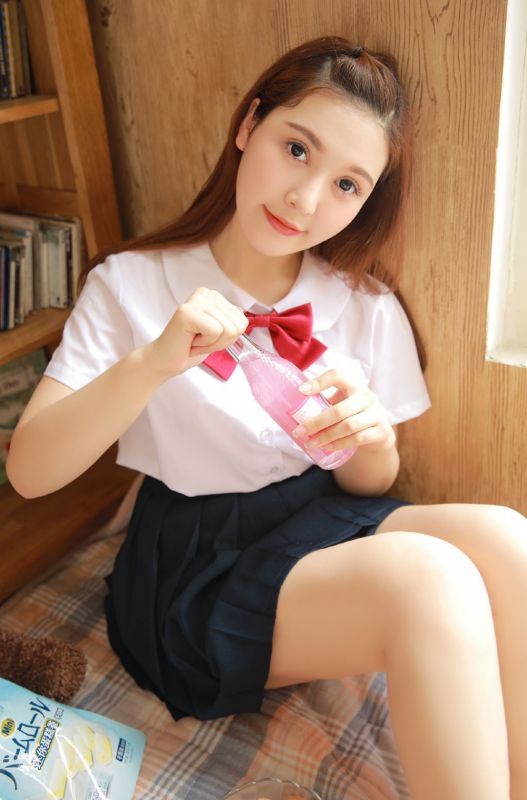 校园jk制服少女美腿性感漂亮女孩写真