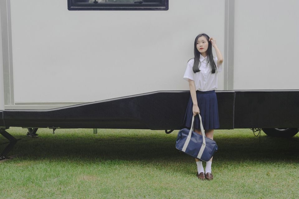 校园清纯美女学姐氧气素雅唯美养眼户外写真图片