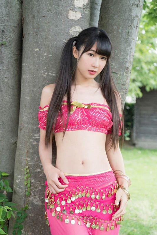 日本美女OL上班族川崎绫制服包臀熟女诱惑图片