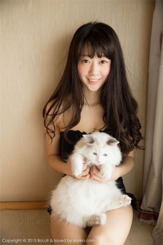 半裸美女Suki朱忆音私房诱惑写真