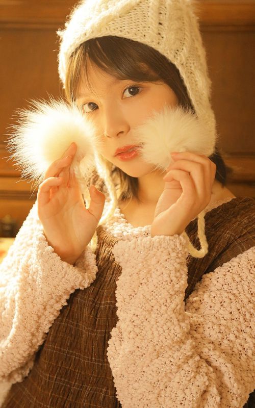 日本美女童颜学生妹少女清纯稚嫩可爱写真