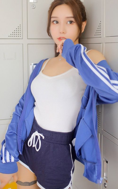 校园女神更衣室脱衣性感诱惑素人写真