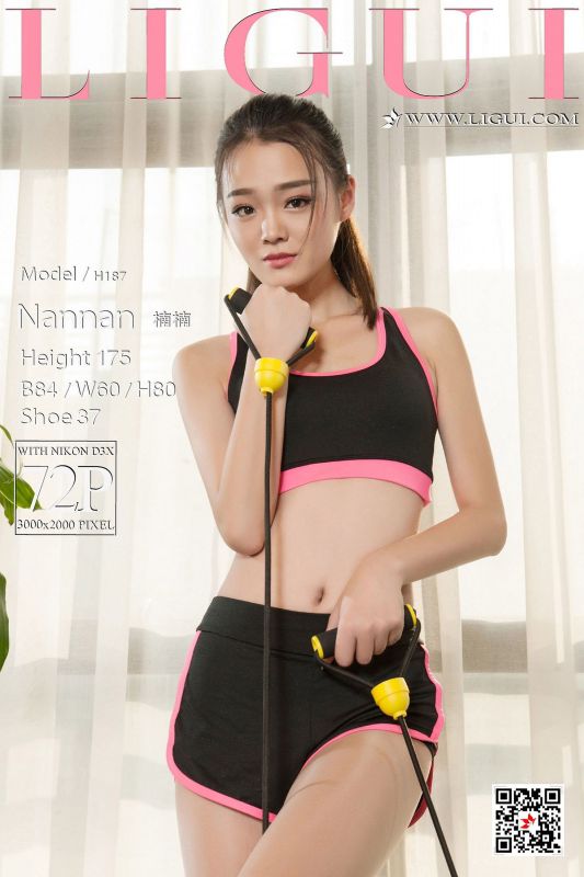 腿模楠楠 美腿丝足写真套图