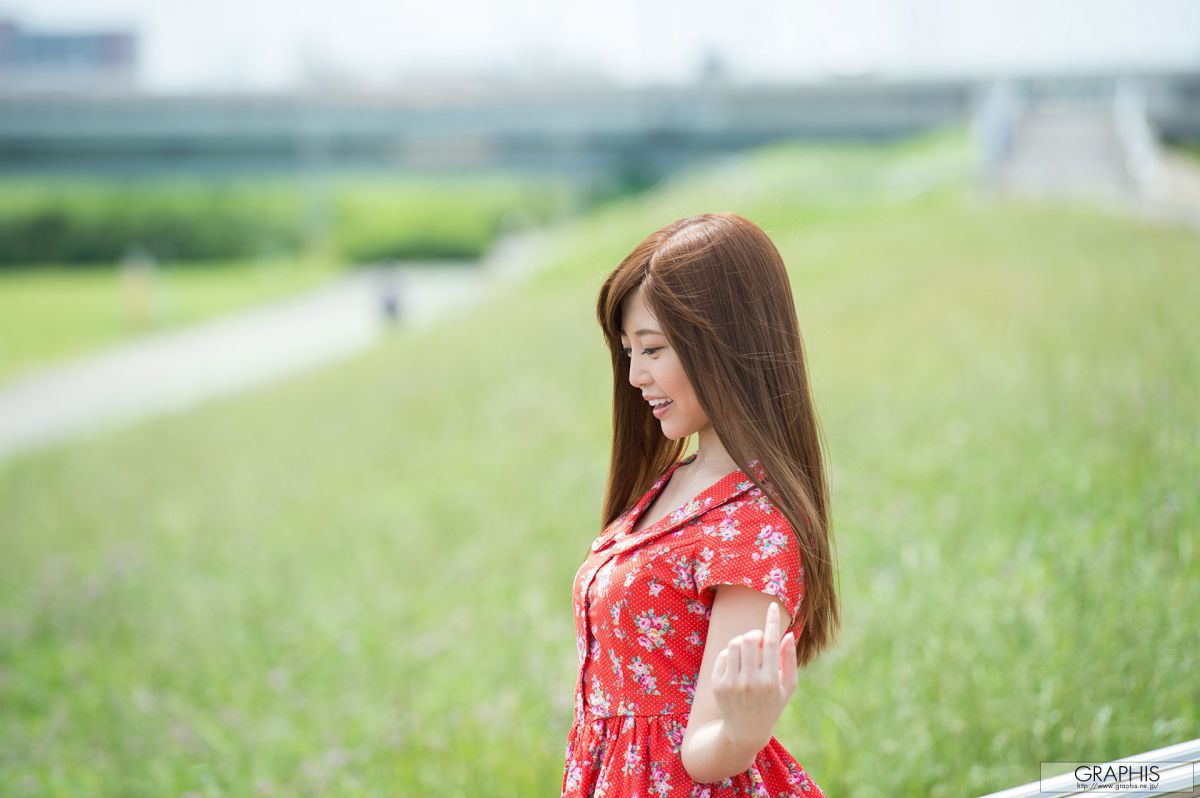 Gals Riria Sakaki 榊梨々亜榊梨梨亚 - Be shy