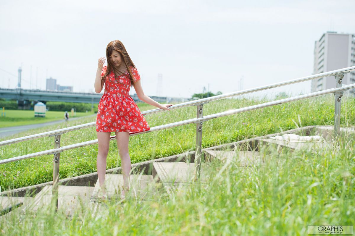 Gals Riria Sakaki 榊梨々亜榊梨梨亚 - Be shy
