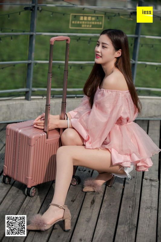 九妹 《粉粉嫩嫩的九妹》美腿丝足套图
