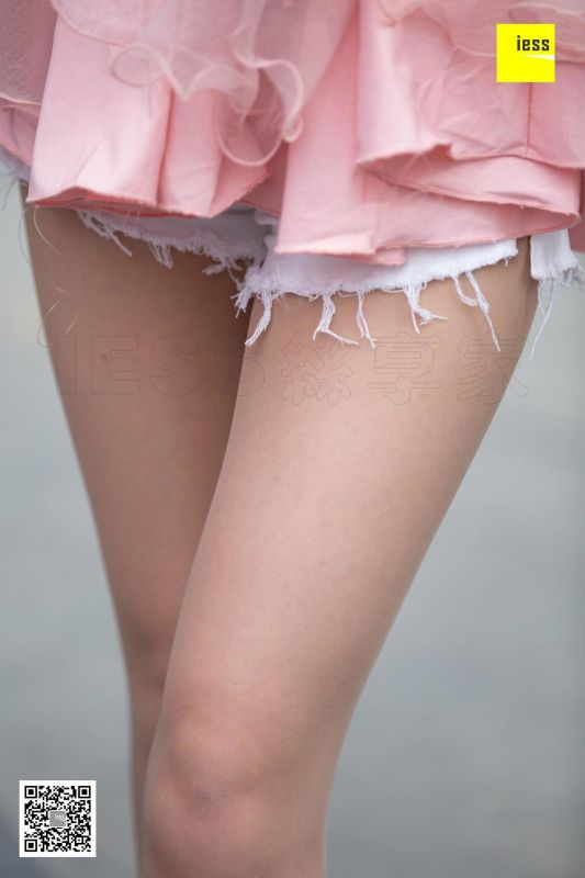 九妹 《粉粉嫩嫩的九妹》美腿丝足套图
