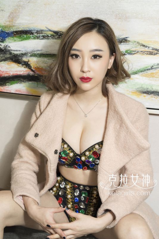张茜 - 珍宝鉴定师
