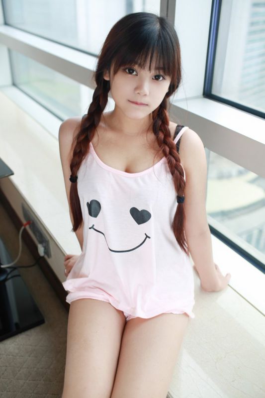 青春的小萝莉，身材很好