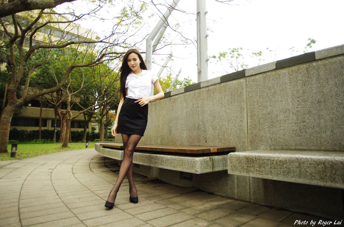 小安柏Anber - 黑丝OL与国军女教官 写真图片
