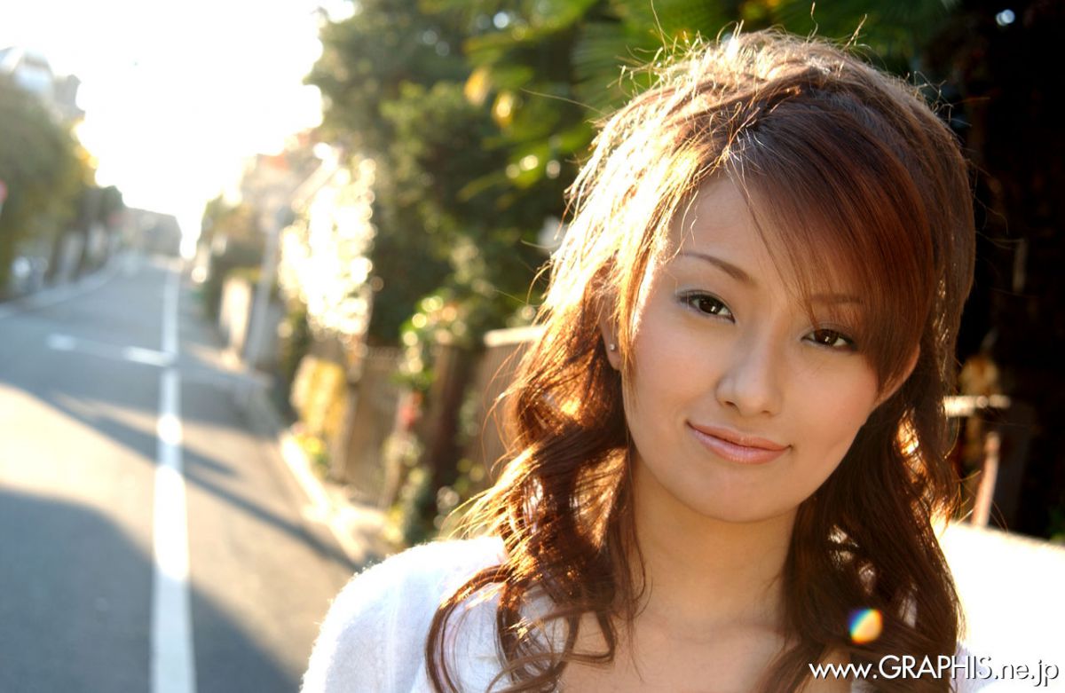 Nao Yoshizaki 吉崎直绪 - Enhanced holiday