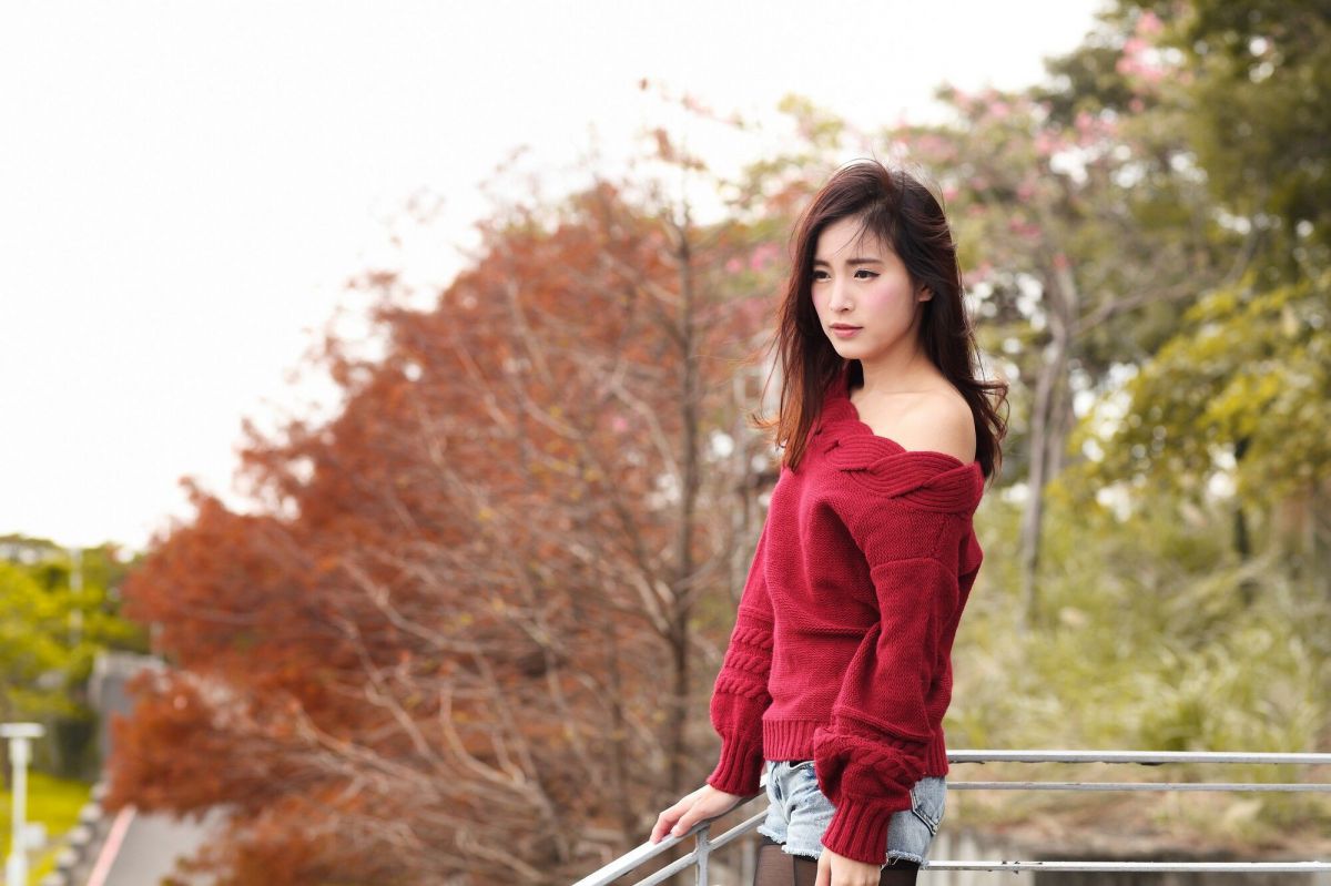 孟洁 (2套服装） 写真图片合集