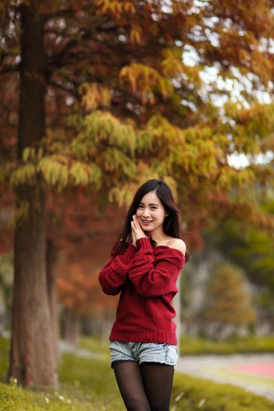 孟洁 (2套服装） 写真图片合集