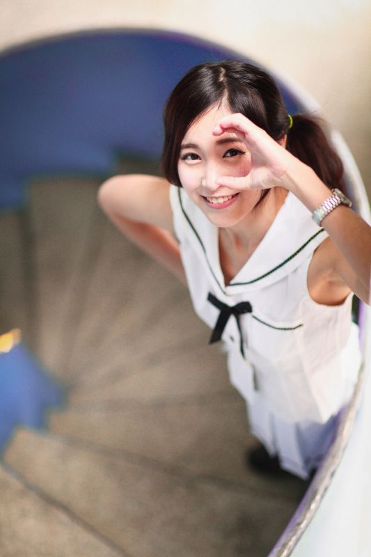 孟洁 (2套服装） 写真图片合集