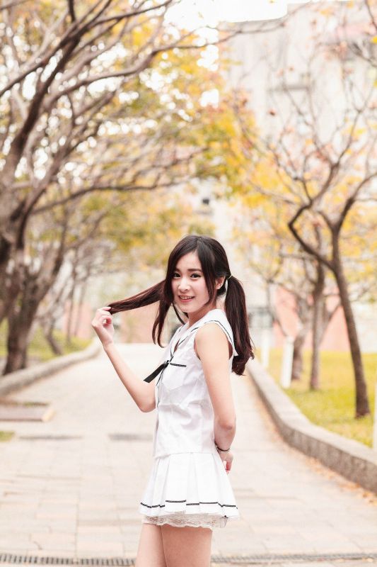孟洁 (2套服装） 写真图片合集