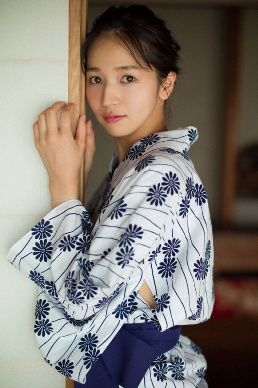 Erika Denya 傳谷英里香「美の誕生。」